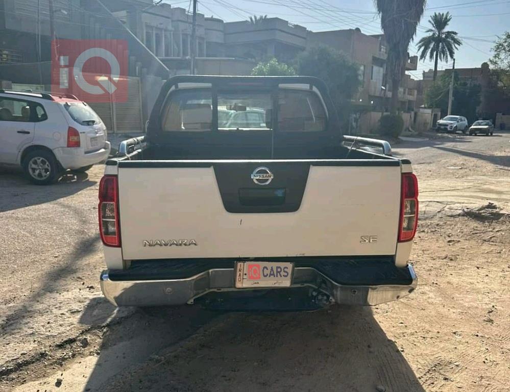 نیسان نەڤارا